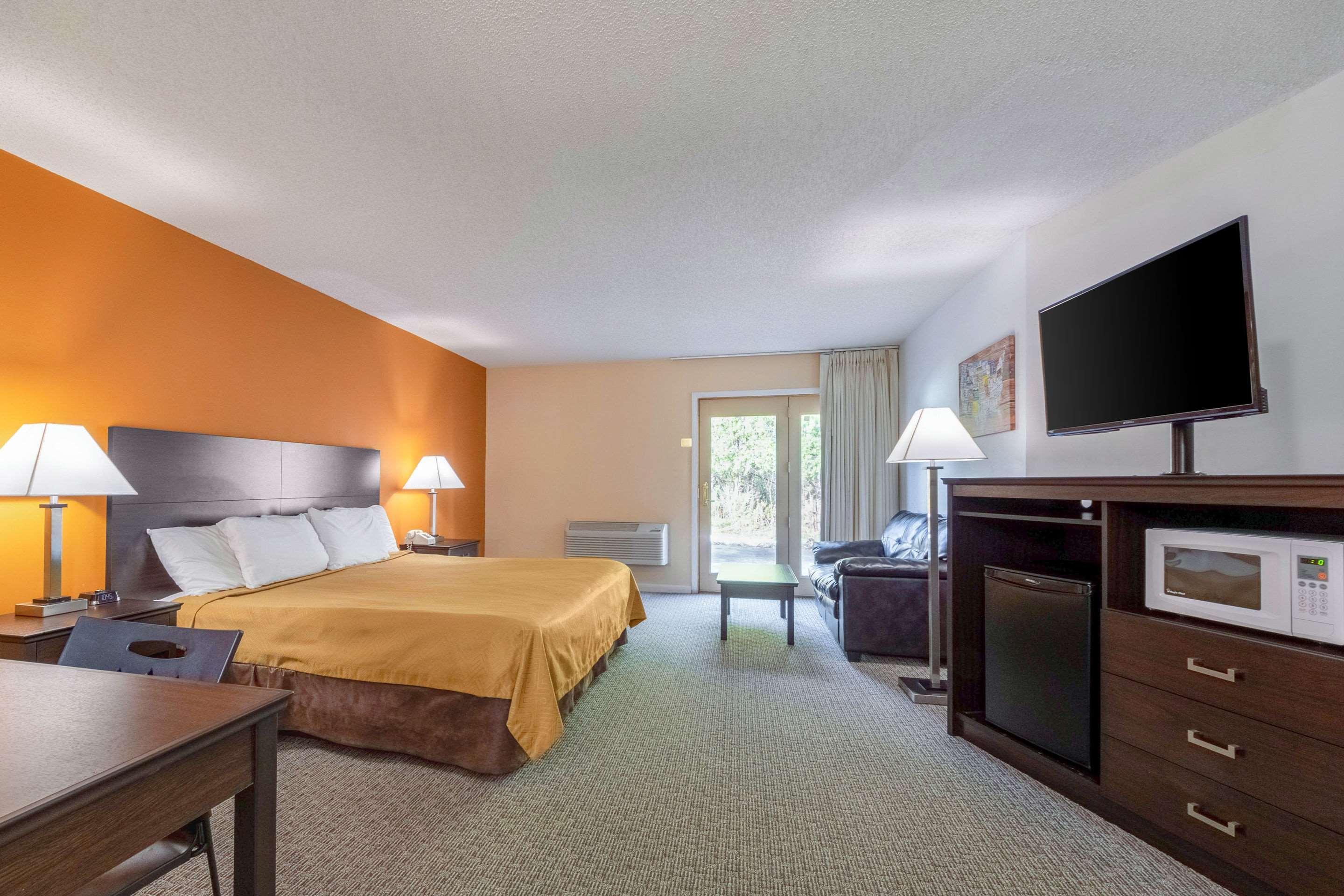 Econo Lodge Lakeshore Manistique Exterior foto