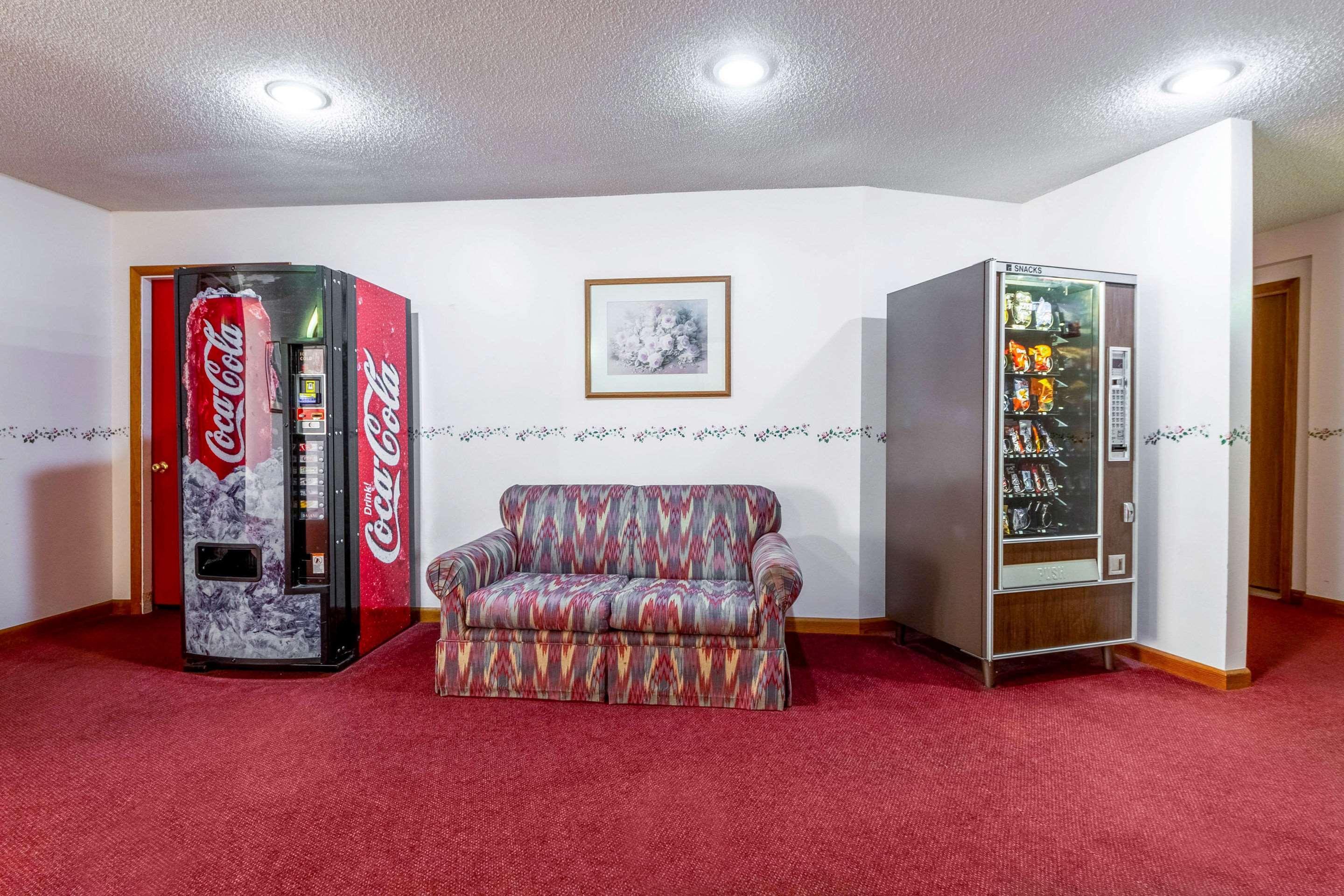 Econo Lodge Lakeshore Manistique Exterior foto
