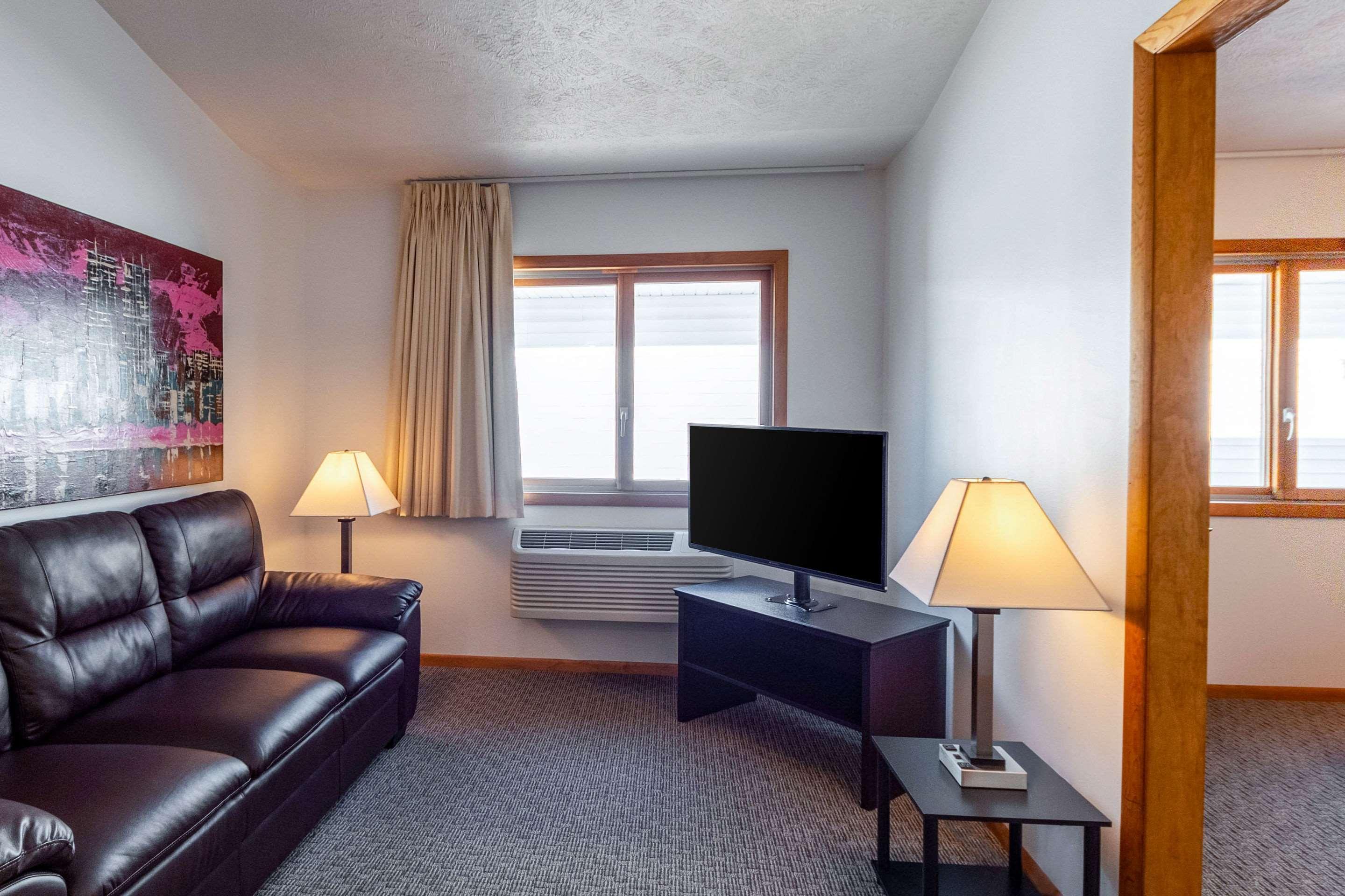 Econo Lodge Lakeshore Manistique Exterior foto