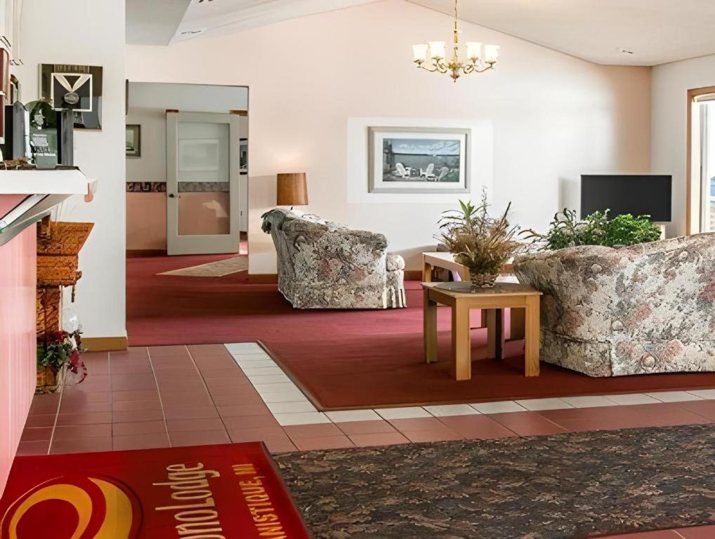 Econo Lodge Lakeshore Manistique Exterior foto