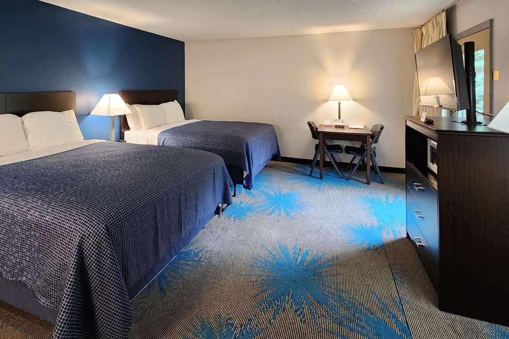 Econo Lodge Lakeshore Manistique Habitación foto
