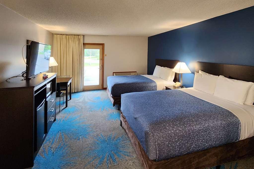 Econo Lodge Lakeshore Manistique Habitación foto