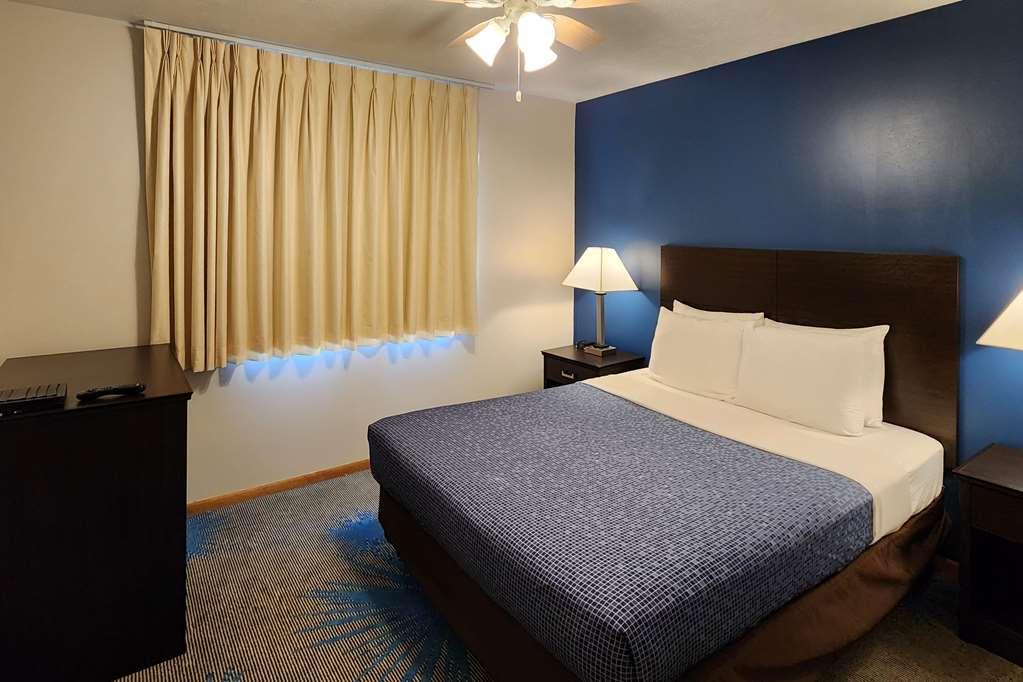 Econo Lodge Lakeshore Manistique Habitación foto