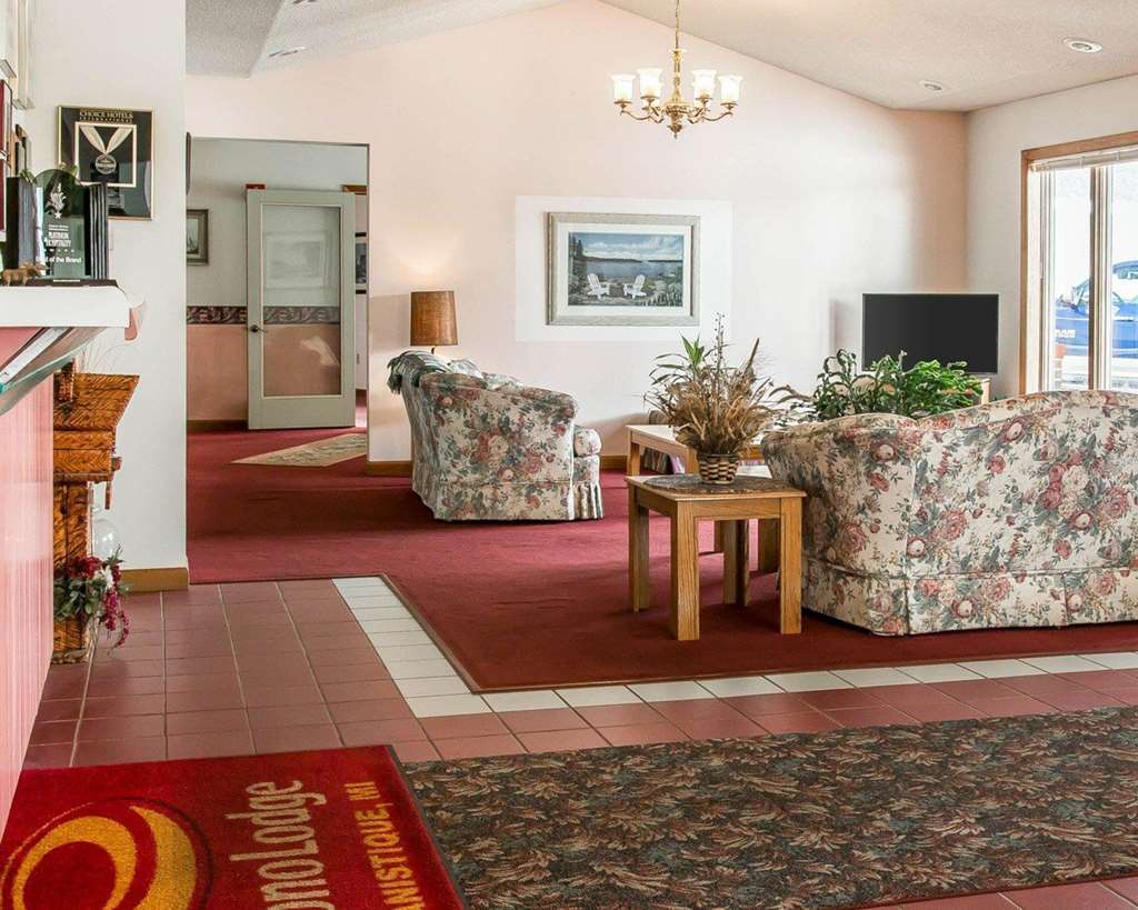 Econo Lodge Lakeshore Manistique Interior foto